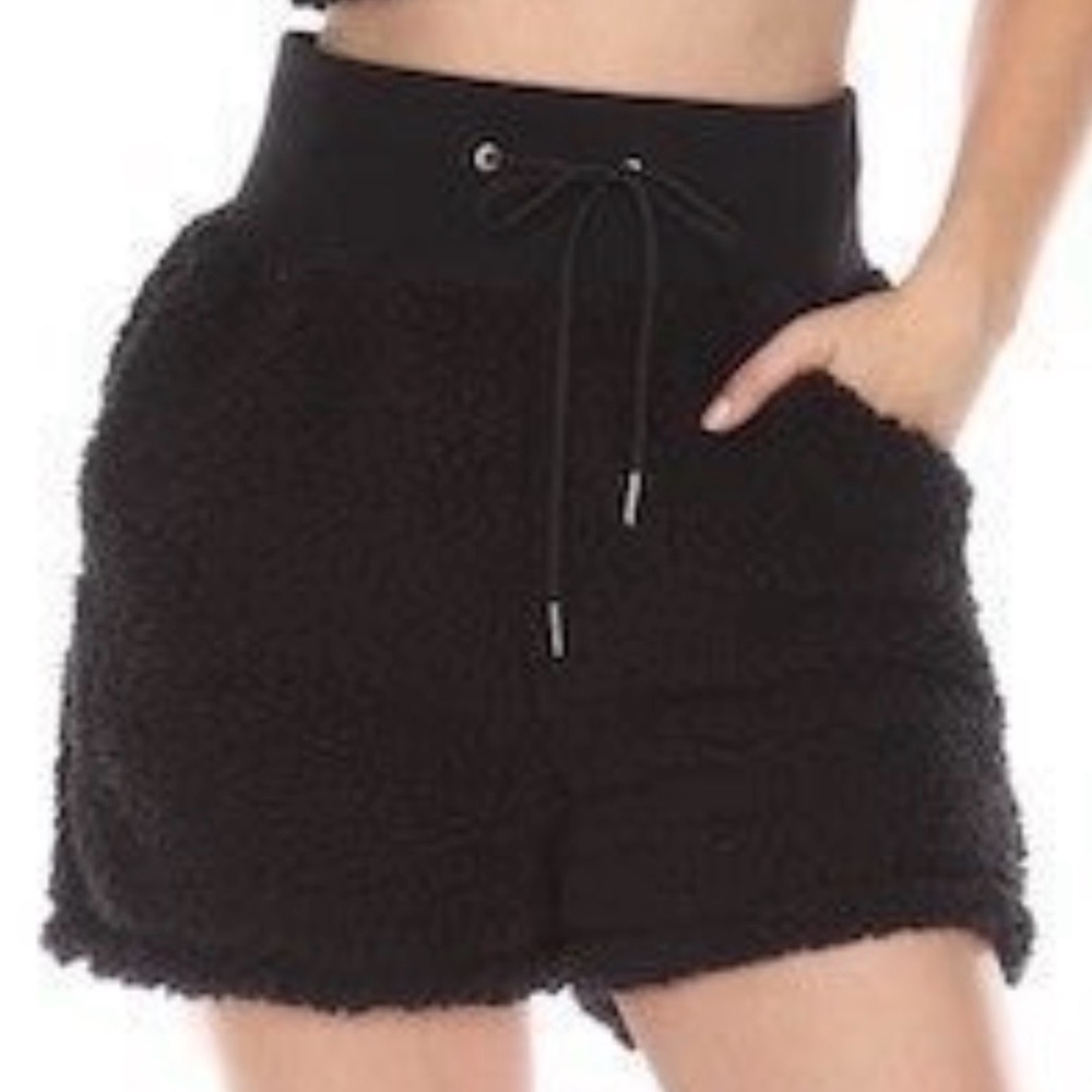 NWT - LA Society - Black Teddy Sherpa Drawstring Shorts - Woman's Small